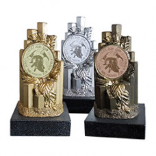 Pokalserie - Trophy - mit Emblem - gold silber bronze